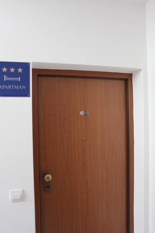 Appartamento Toni Omiš Esterno foto
