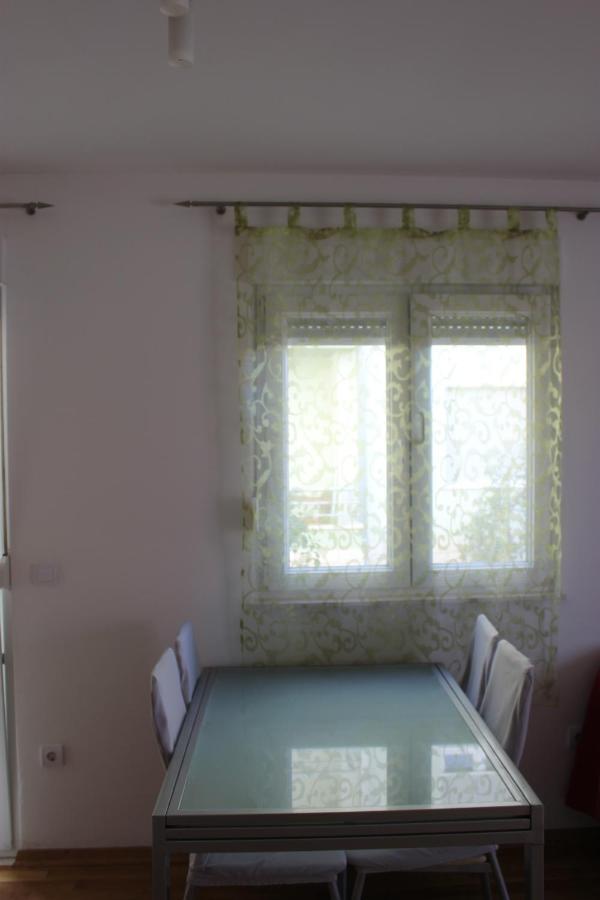 Appartamento Toni Omiš Esterno foto