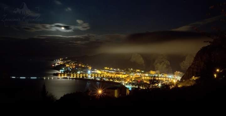 Appartamento Toni Omiš Esterno foto