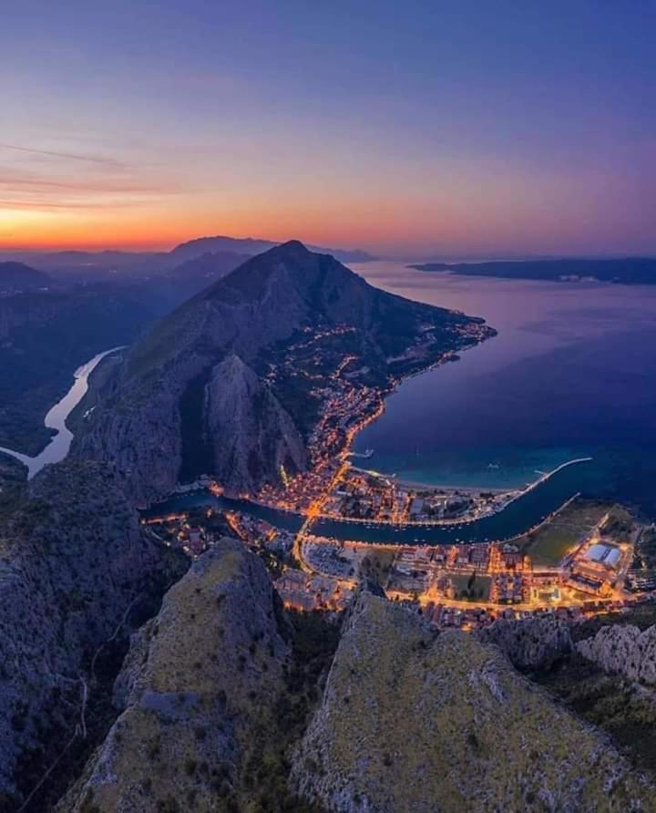 Appartamento Toni Omiš Esterno foto